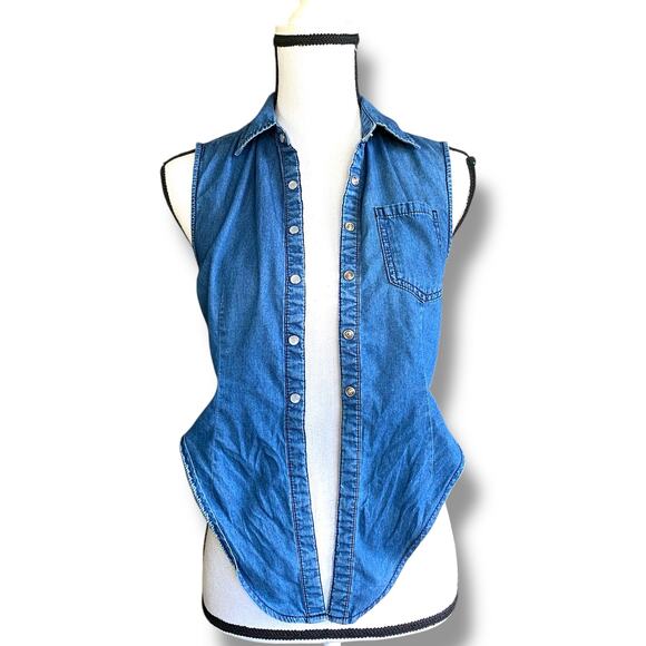 VNTG Forever 21 Sleeveless Cropped Tie Front Chambray Shirt Sz XS Pearl Snap - Picture 8 of 9